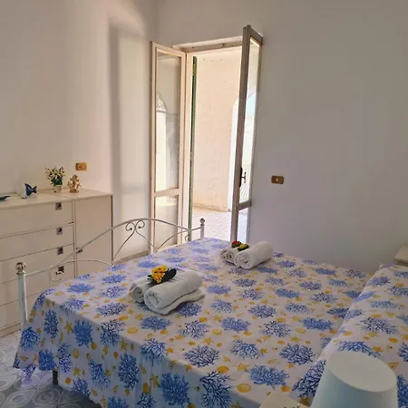 Residenza Praja In Baia Apartment